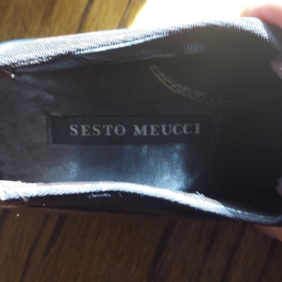 SESTO MEUCCI ITALIAN FLATS! - Picture 2 of 6
